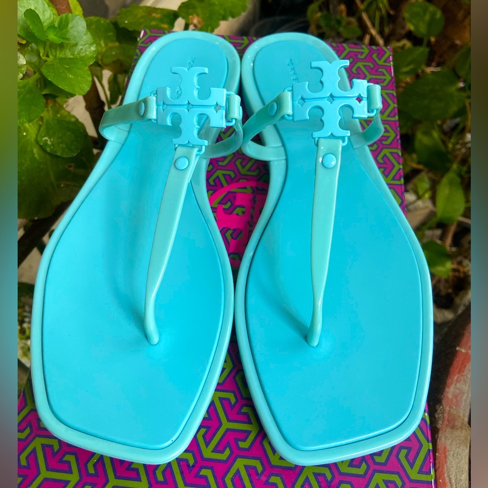 Tory Burch Roxanne Jelly’s in Island Blue